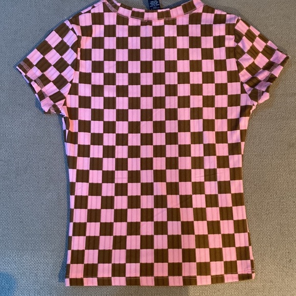 Rue 21 pink and brown checkered shirt size women’s medium NWOT never worn - Picture 3 of 6